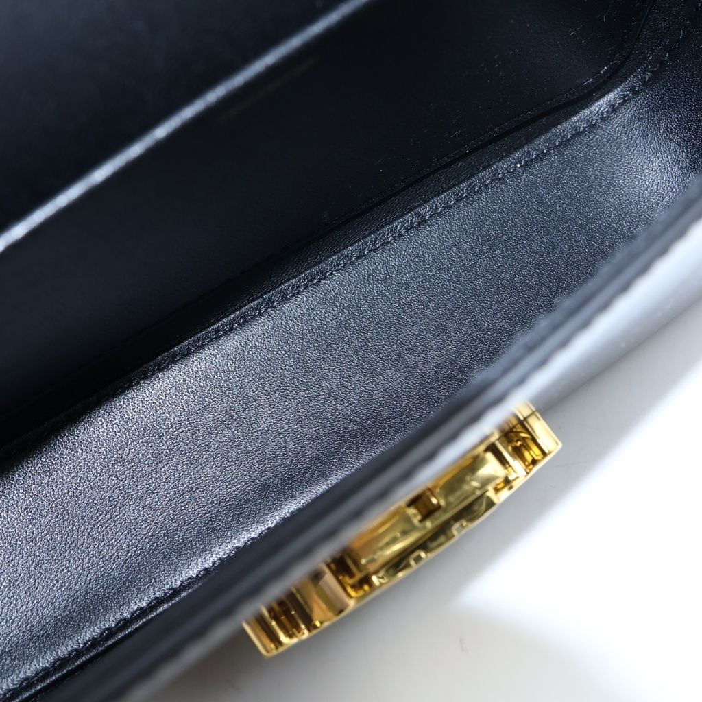 Celine Triomphe Shoulder Bag Black Shiny Calfskin Gold — view 8