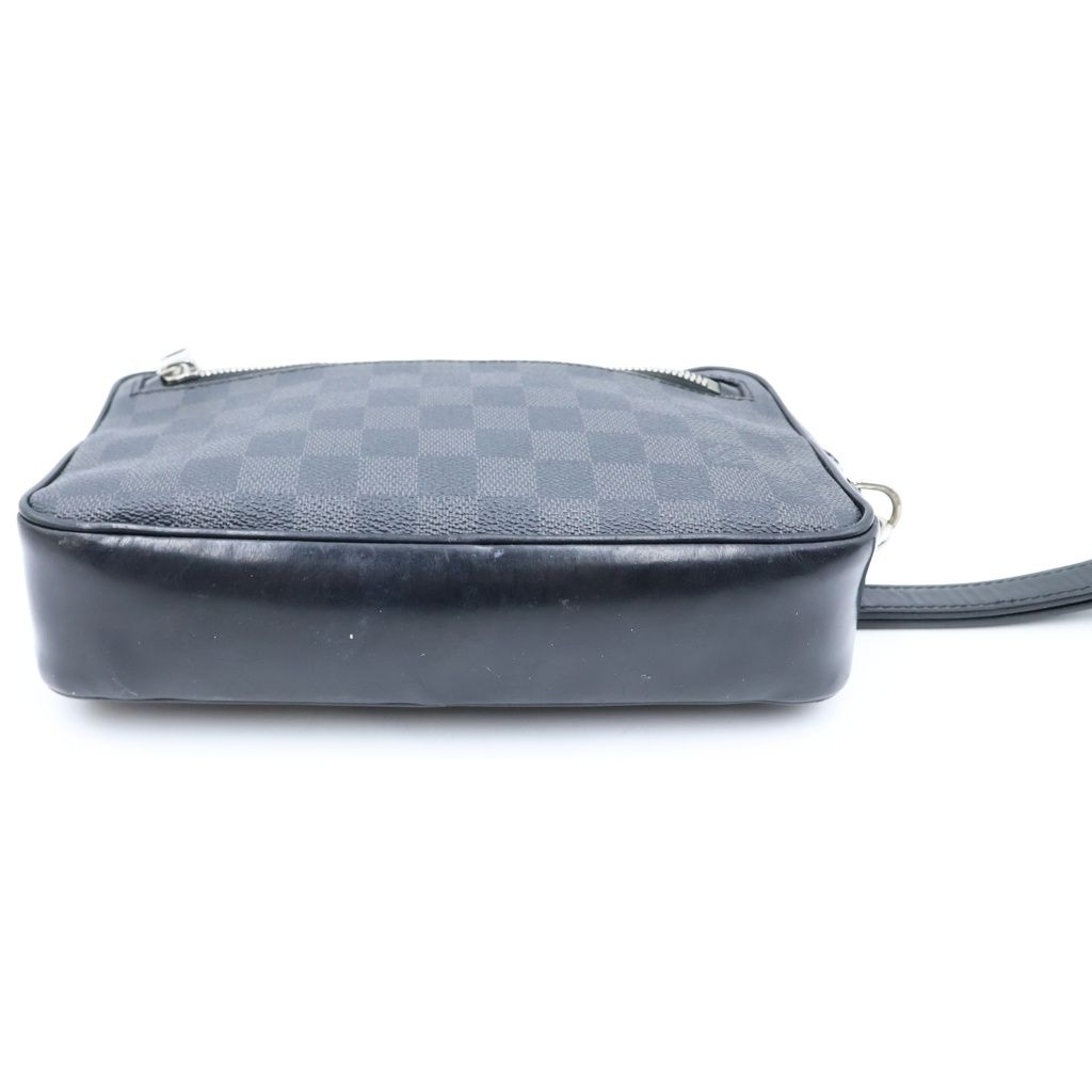 Louis Vuitton Damier Graphite Pochette Kasai Clutch Pouch Case Black Leather — view 4