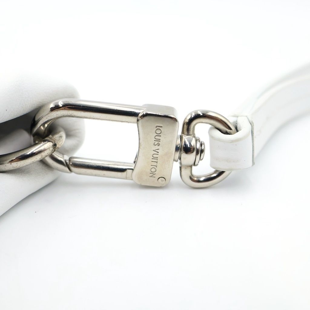 Louis Vuitton Newspaper Clutch White Leather Silver — view 7