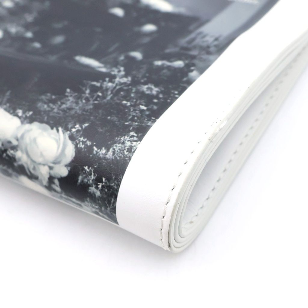 Louis Vuitton Newspaper Clutch White Leather Silver — view 4