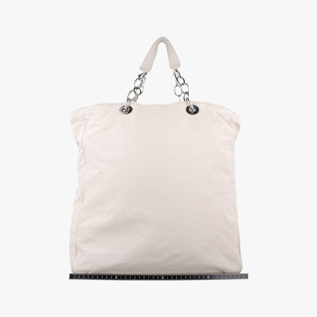 Dior Cannage Soft Shopping White Lambskin — view 2