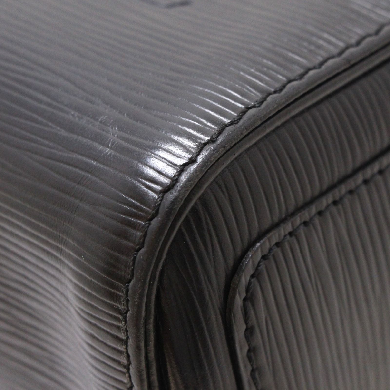 Louis Vuitton Speedy 25 Handbag Epi Leather Noir — view 6