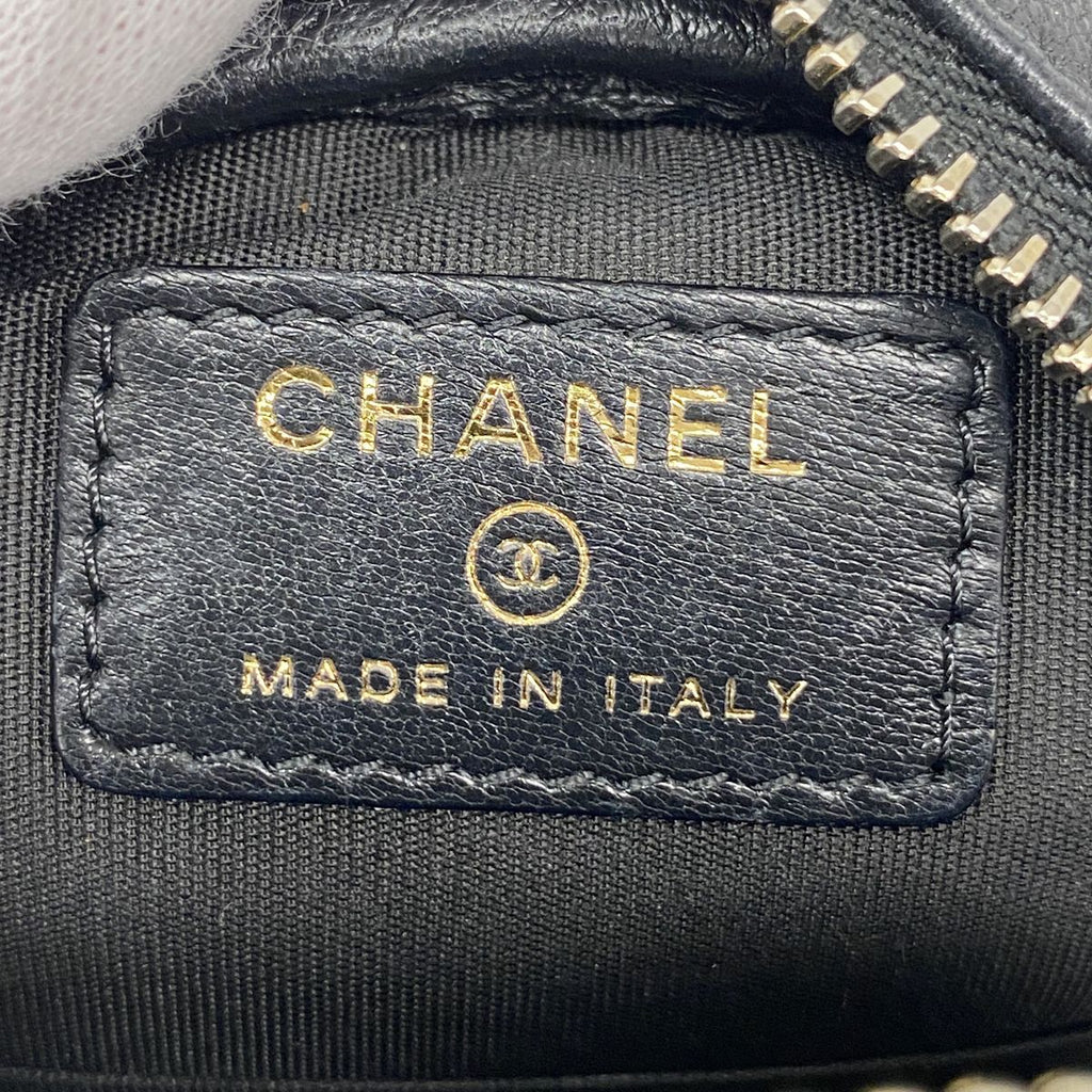 Chanel Shoulder Bag Quilted Lambskin Black Gold — view 5