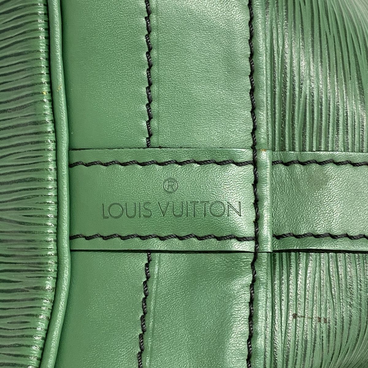 Louis Vuitton Shoulder Bag Epi Noe Borneo Green — view 5