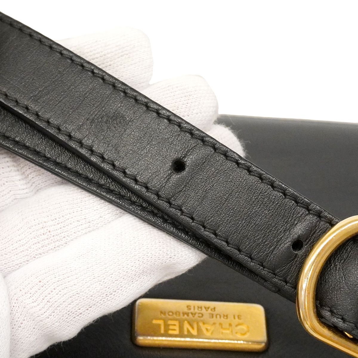 Chanel Shoulder Bag Quilted Leather Black Gold — view 6