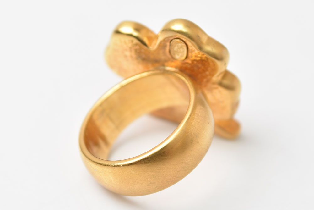 Chanel Ring CC Logo Flower Motif Pink Gold — view 3
