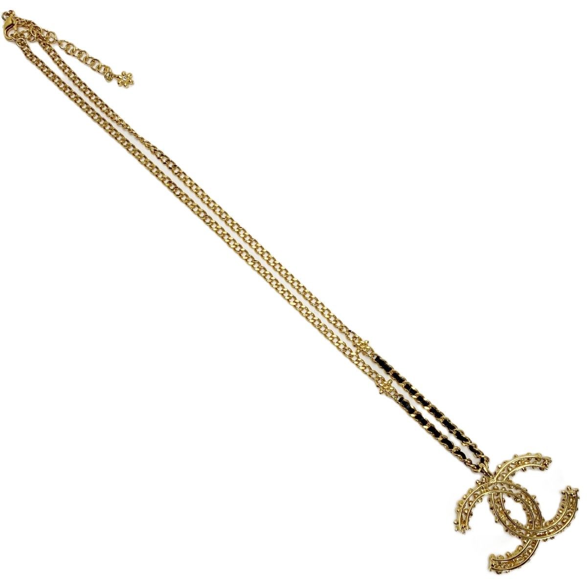 Chanel Small Flower Motif CC Logo Necklace Gold — view 4