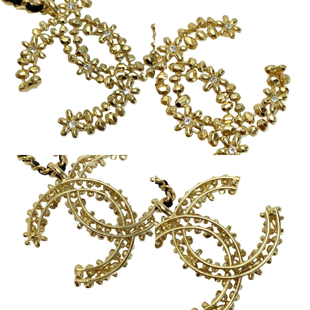 Chanel Small Flower Motif CC Logo Necklace Gold — view 8