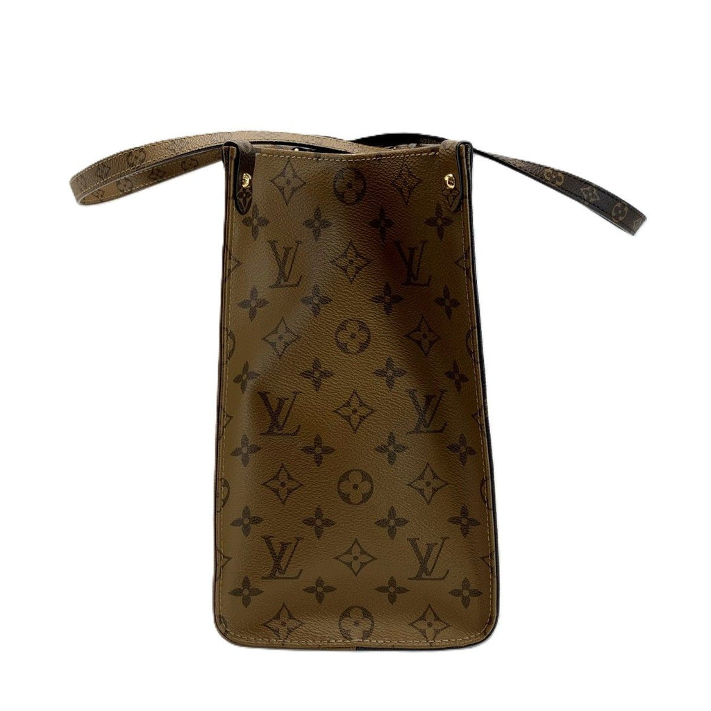 Louis Vuitton Monogram Giant Reverse On The Go MM Beige Brown Tote Bag — view 3