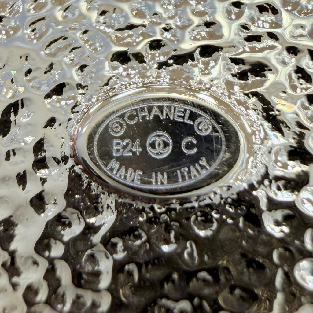 Chanel Metal CC Logo Brooch Gold Ivory Box Keep — view 7