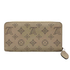 Louis Vuitton Zippy Wallet Mahina Leather — view 2