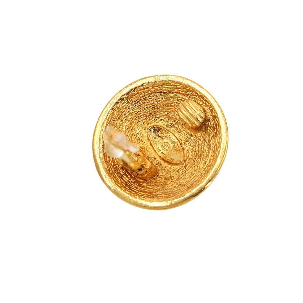 Chanel CC Logo Round Shape Earrings Gold Vintage — view 5