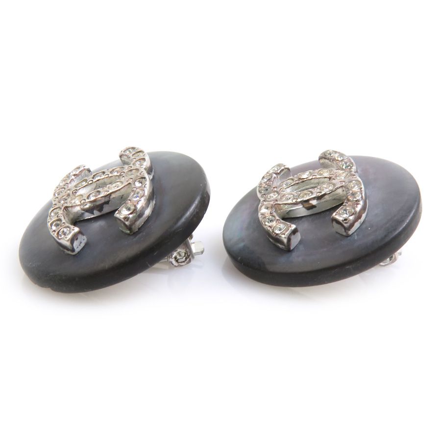 Chanel Earrings CC Logo — view 2