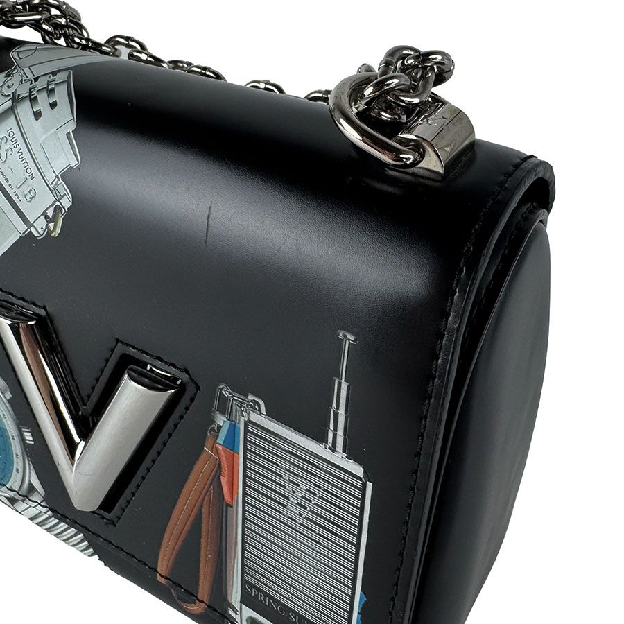 Louis Vuitton Shoulder Bag Twist PM — view 6