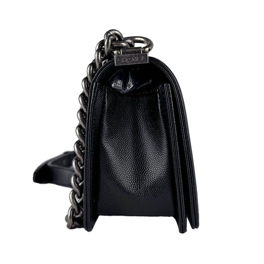 Chanel Shoulder Bag Boy Small — view 2
