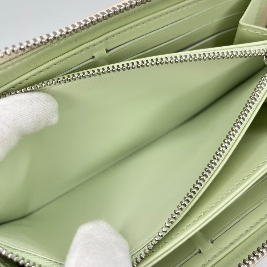Louis Vuitton Ivory Wallet — view 6