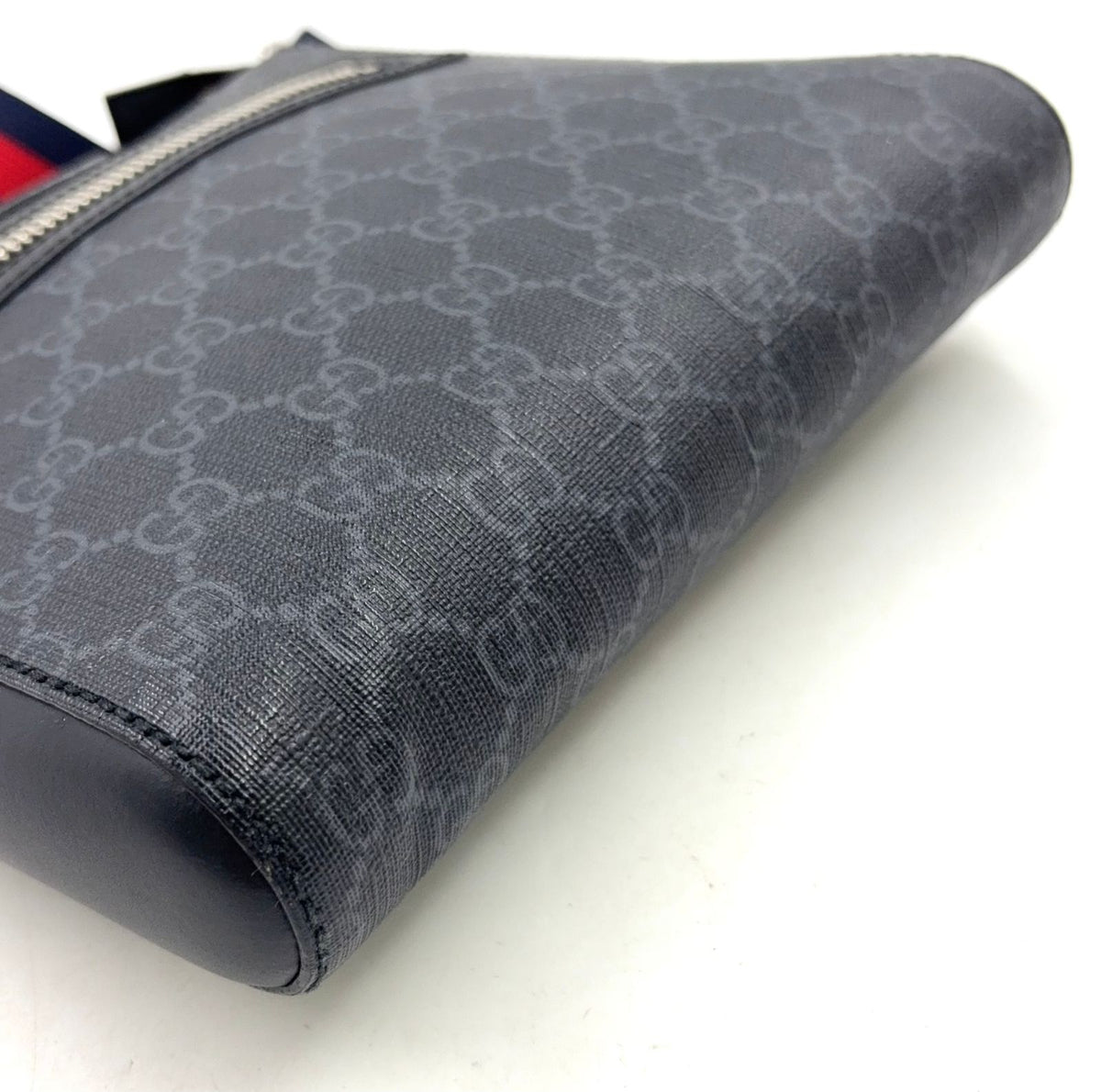 Gucci GG Supreme Small Messenger Bag Leather Navy Black Red Silver — view 5