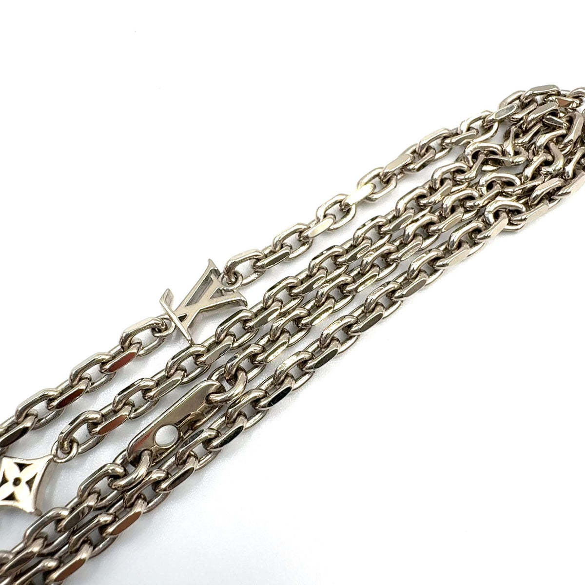 Louis Vuitton Chain LV Yours Metal Silver Necklace — view 6
