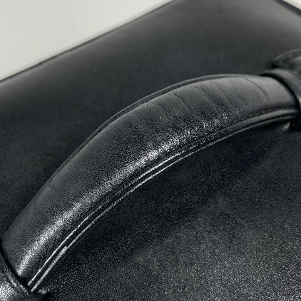 Chanel Makeup Pouch CC Logo Bicolor Leather Black — view 5
