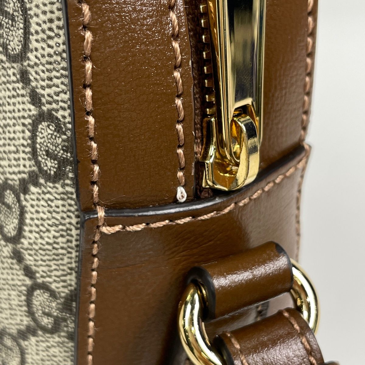 Gucci Shoulder Bag GG Pattern Beige Brown — view 4
