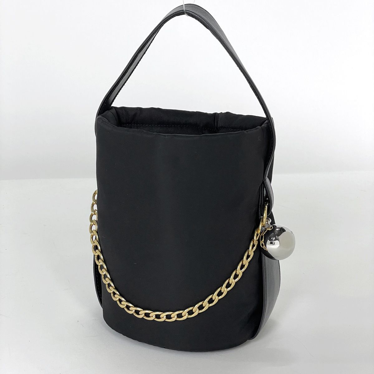 Prada Handbag Petit Sac Re-Nylon Tessuto Nylon Nero — view 4
