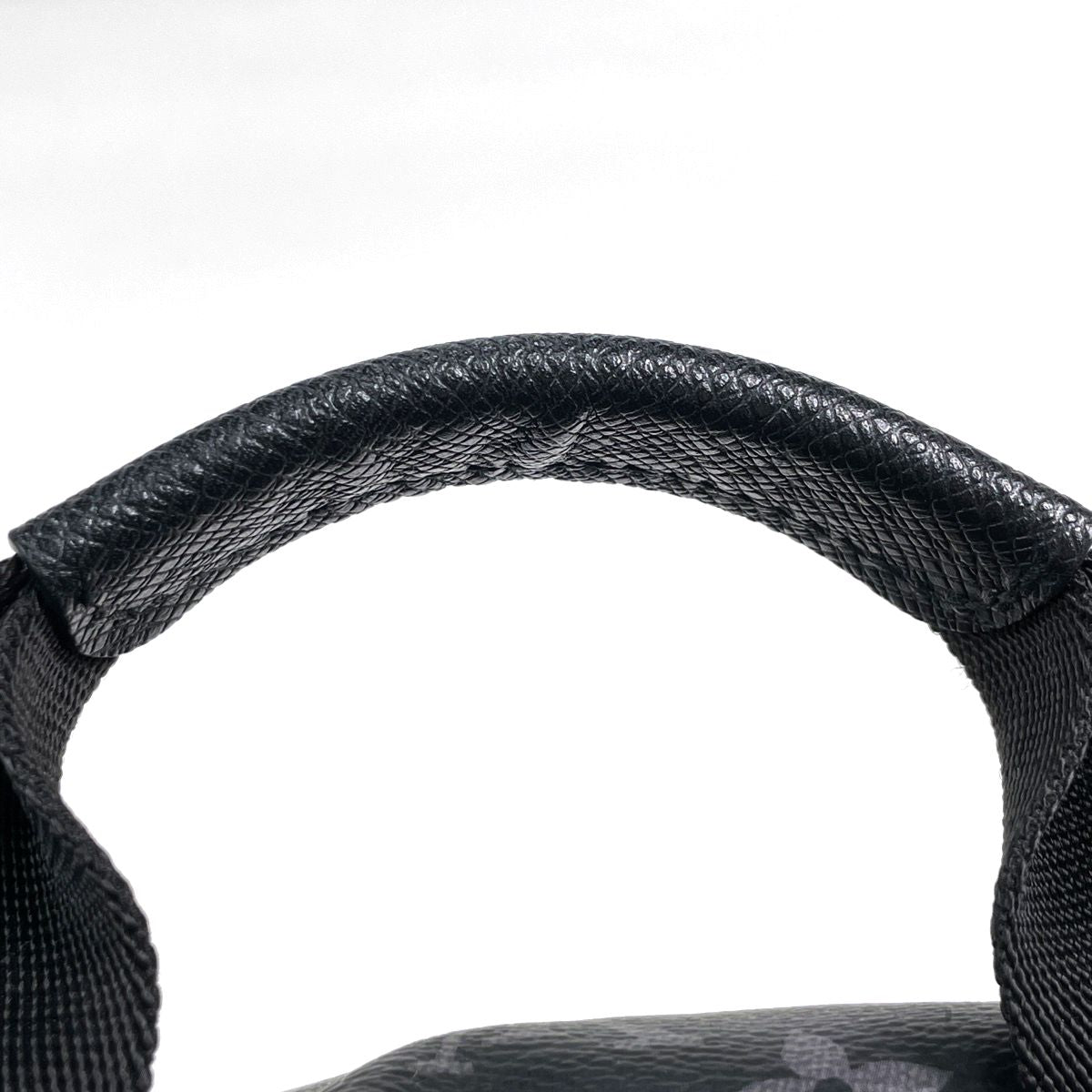 Louis Vuitton Discovery Backpack Taigarama Noir — view 7