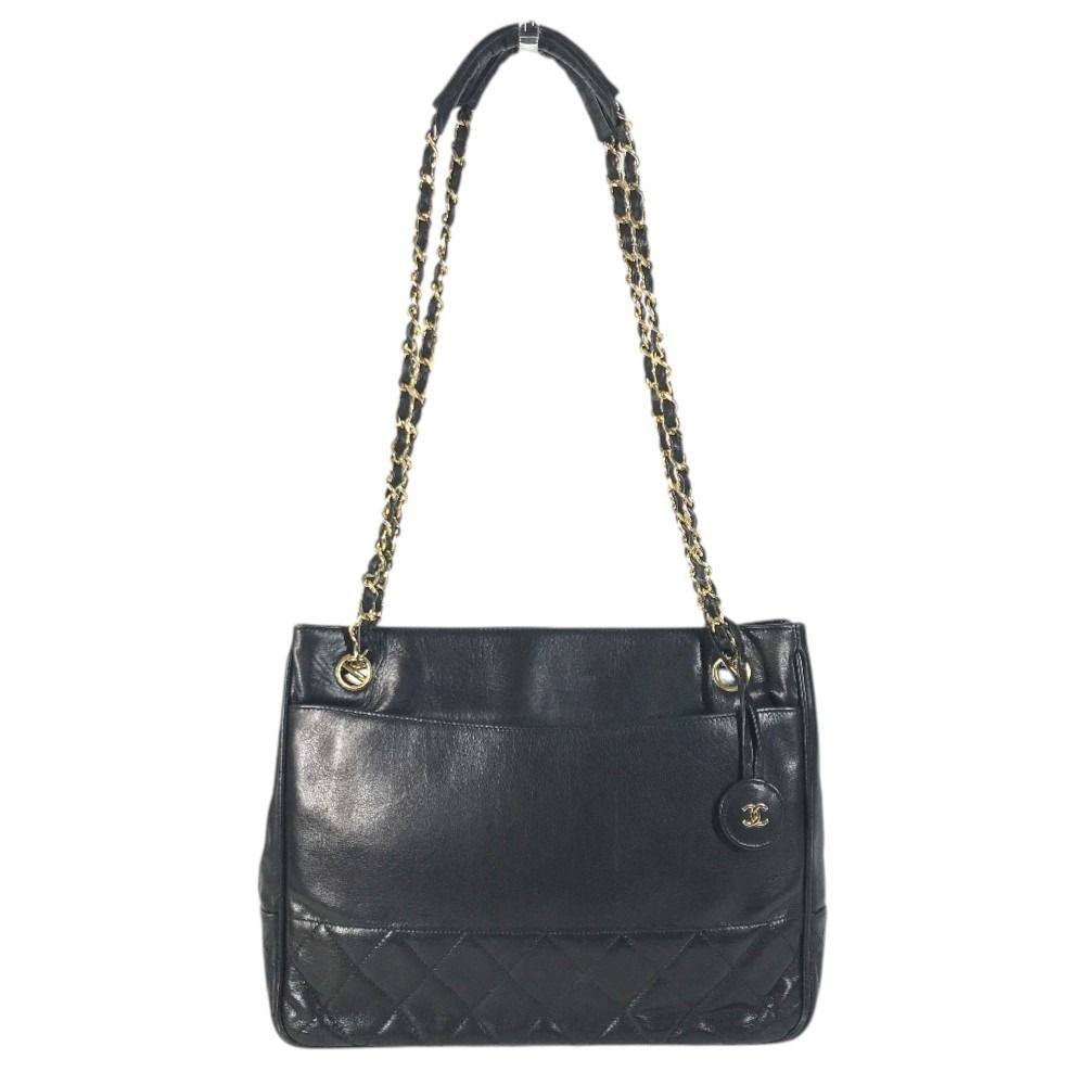 Chanel Shoulder Bag Quilted Leather Black — view 4