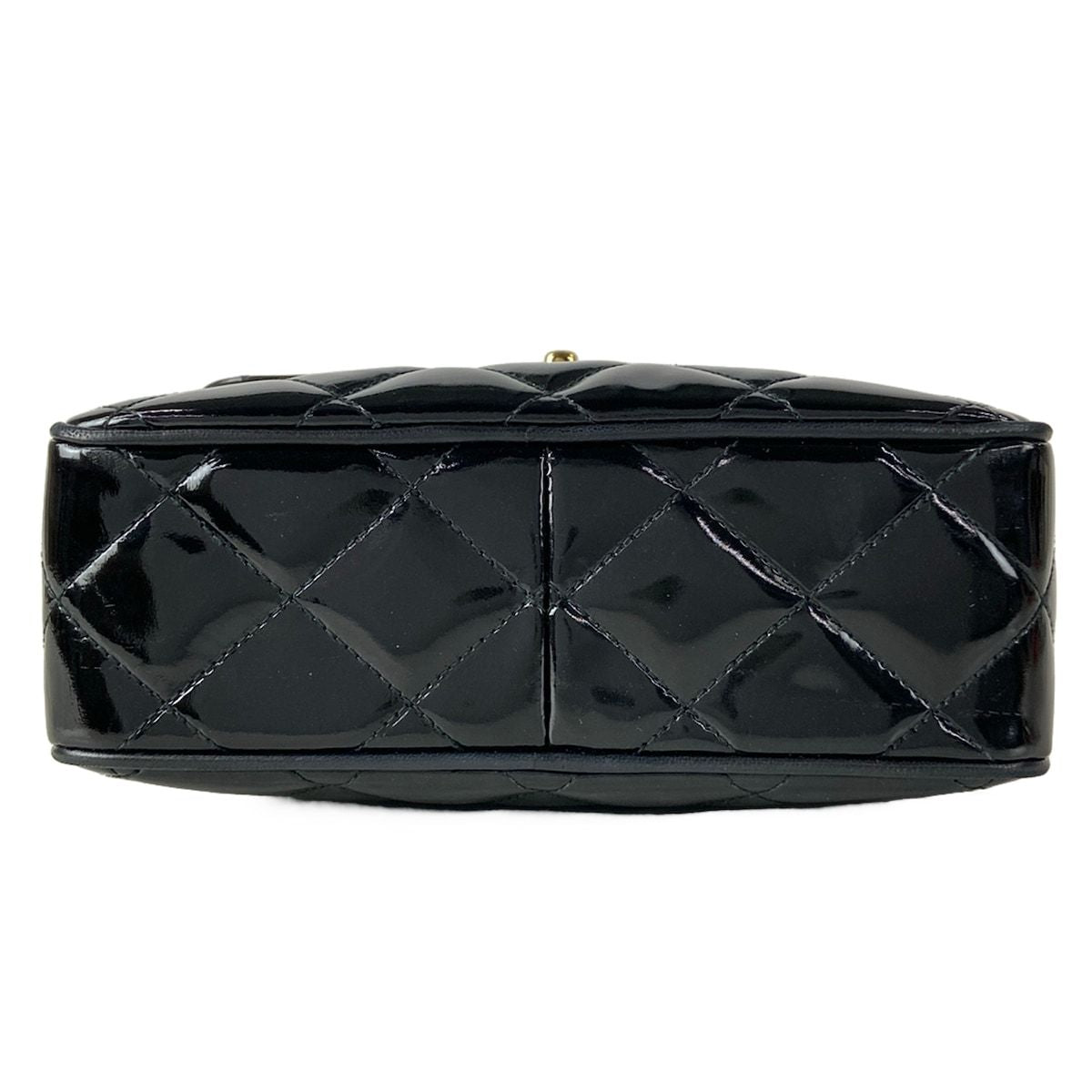 Chanel Shoulder Bag Quilted Black Gold Chain Flap Pocket Leather — view 5