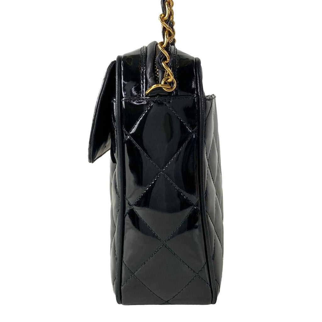 Chanel Shoulder Bag Quilted Black Gold Chain Flap Pocket Leather — view 4