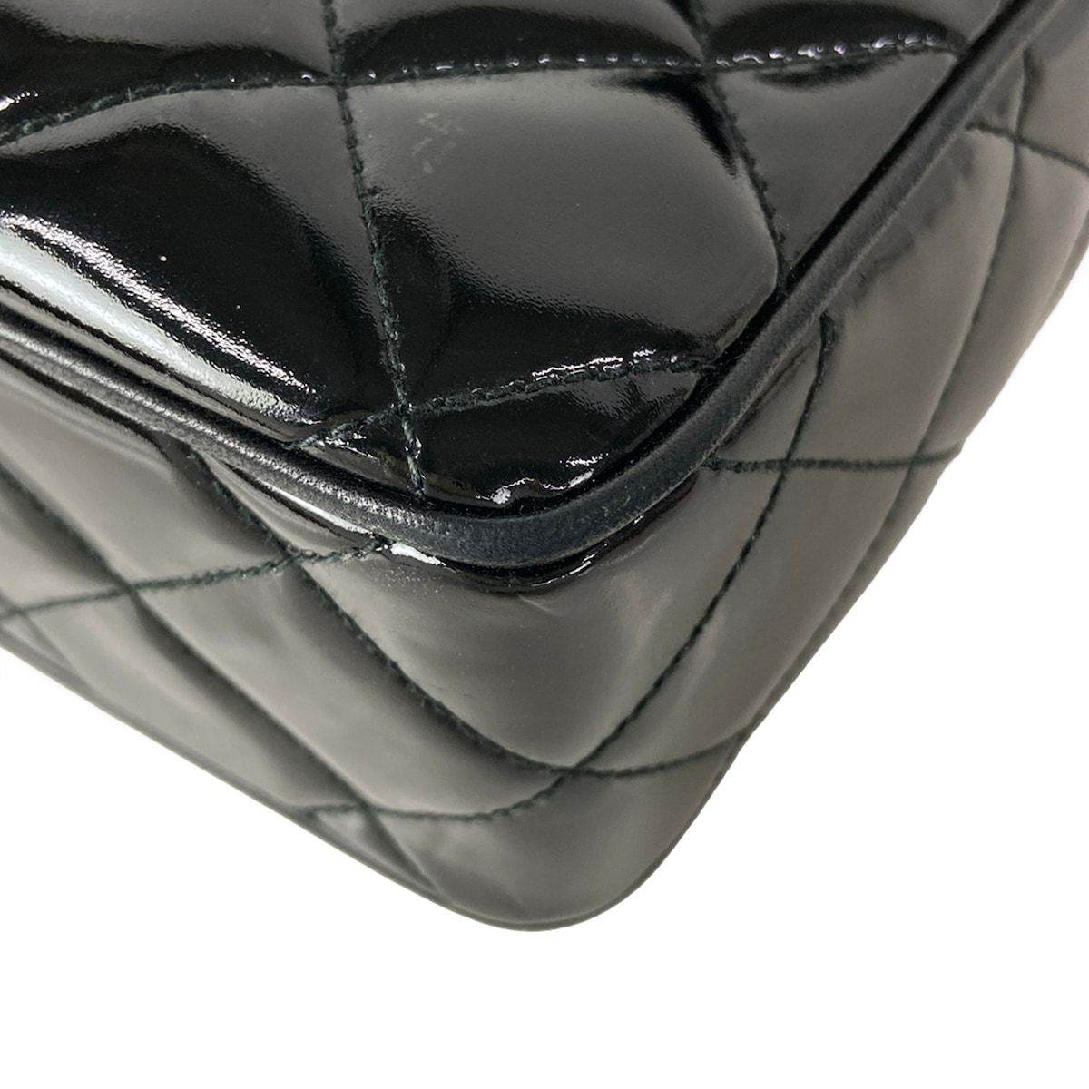 Chanel Shoulder Bag Quilted Black Gold Chain Flap Pocket Leather — view 6