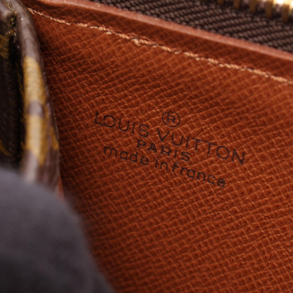 Louis Vuitton Clutch Poche Document — view 4
