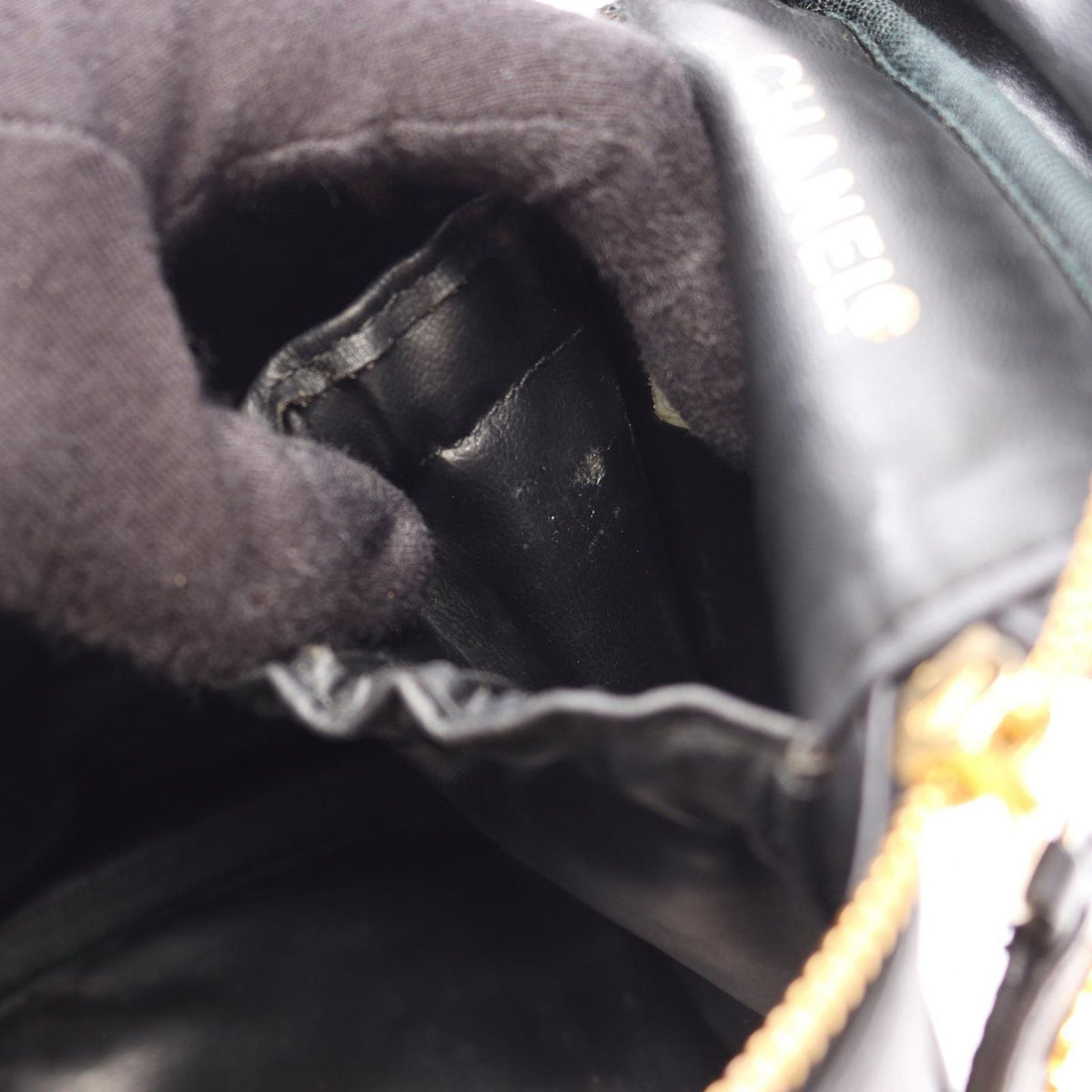 Chanel Handbag Bicolor Black Leather Vertical Vanity — view 6