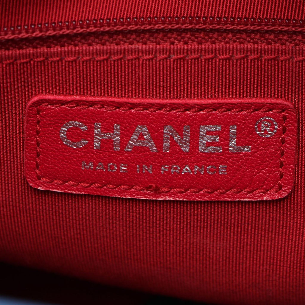 Chanel Shoulder Bag Gabrielle de Chanel Large Hobo Orange Green Blue Suede — view 4