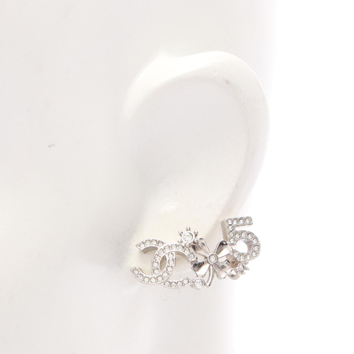 Chanel Earrings CC Logo No 5 Clover — view 4