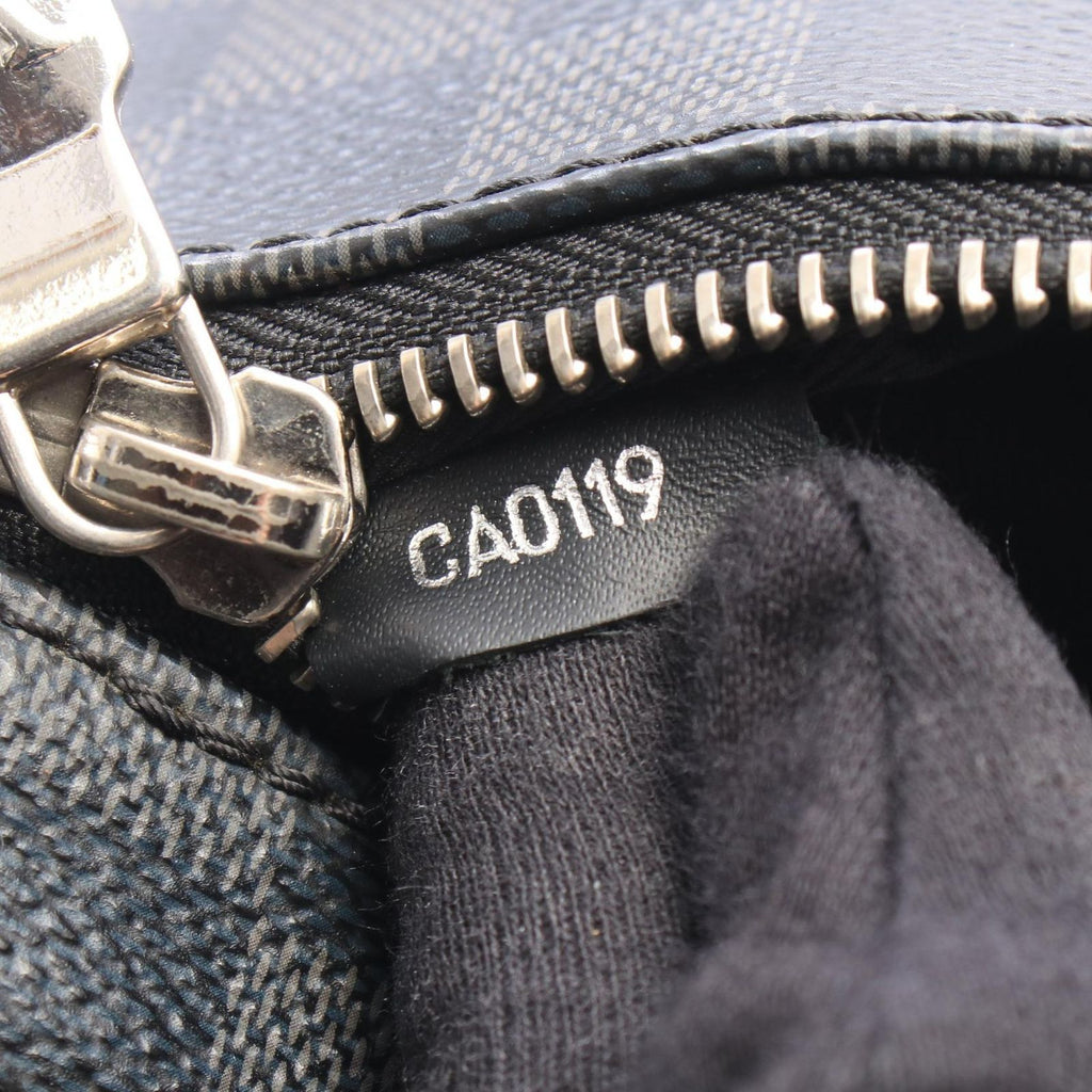 Louis Vuitton Shoulder Bag District MM NM Damier Graphite Leather — view 5