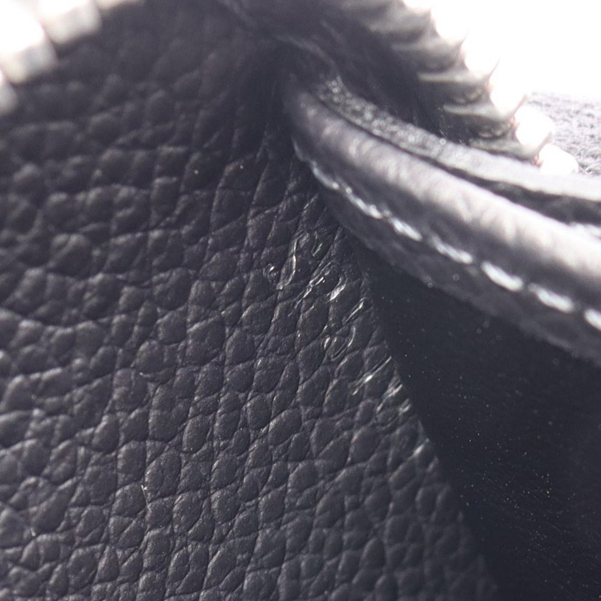 Louis Vuitton Round Wallet Zippy Platine Leather — view 5