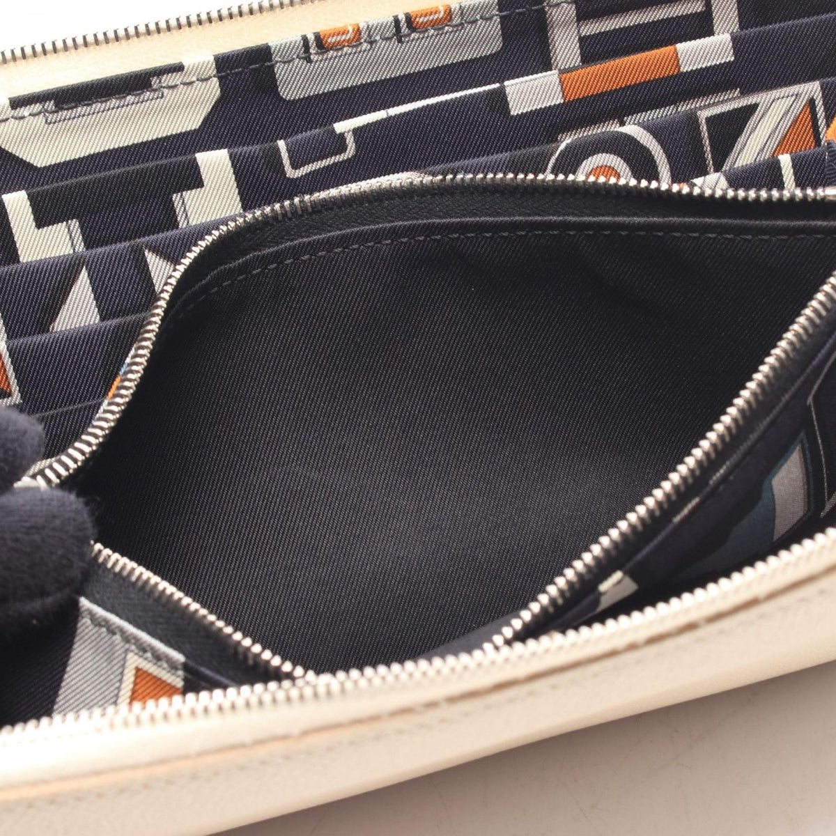 Hermes Round Wallet Azap Long Silk'in Cles — view 8
