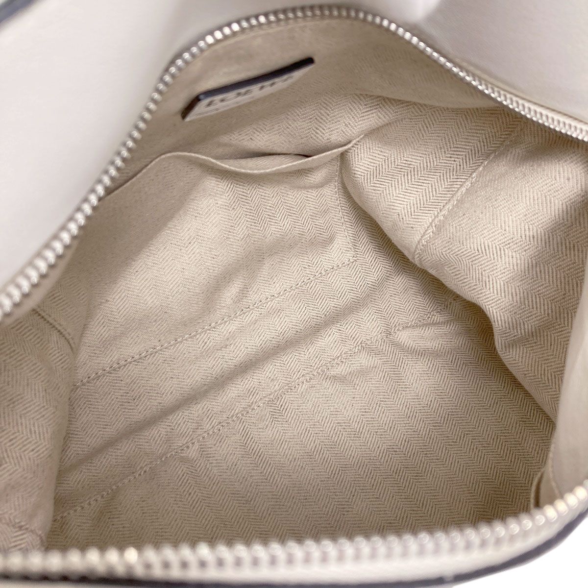 Loewe Puzzle Bag 2-Way Handbag Calfskin — view 5