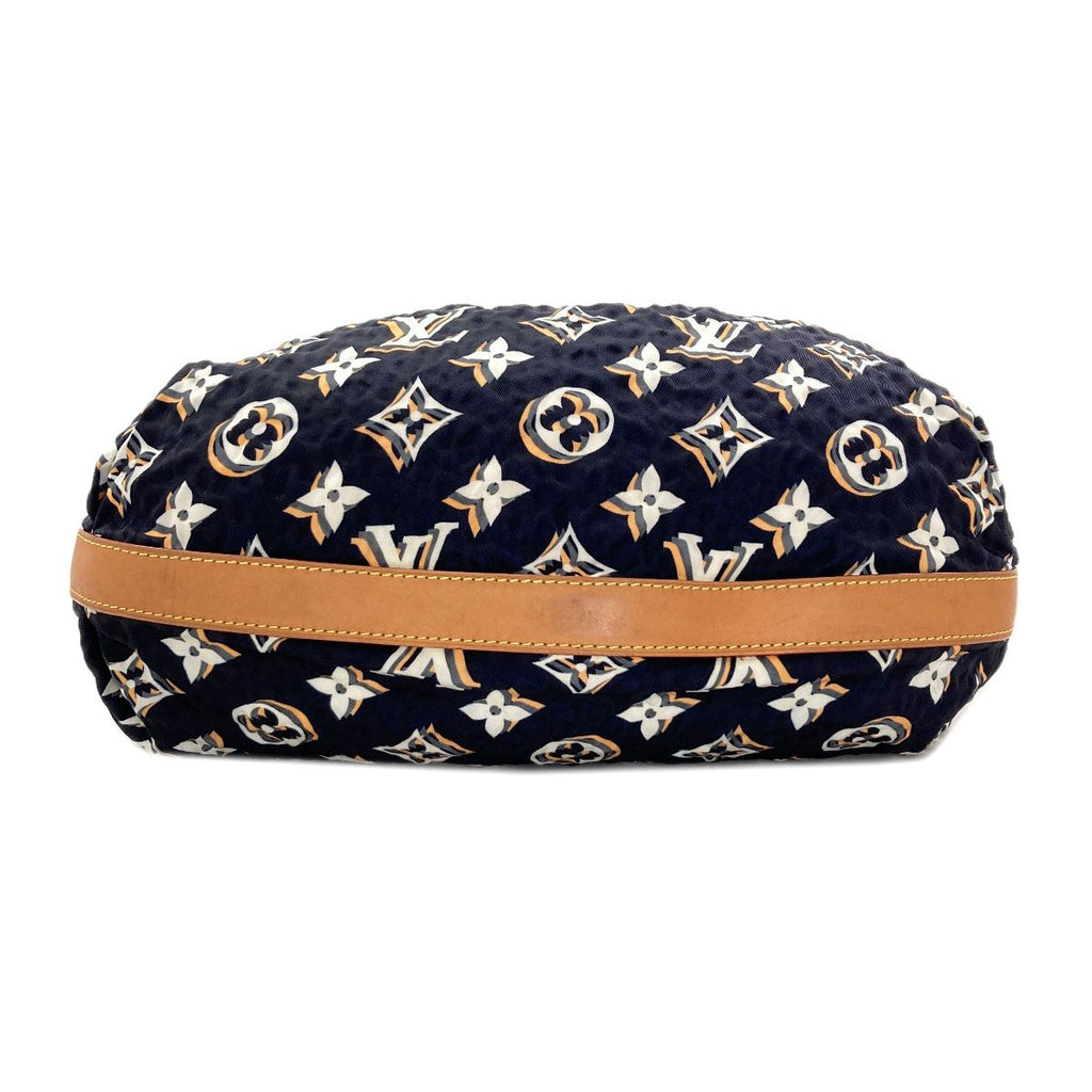 Louis Vuitton MM Shoulder Bag Nylon — view 4