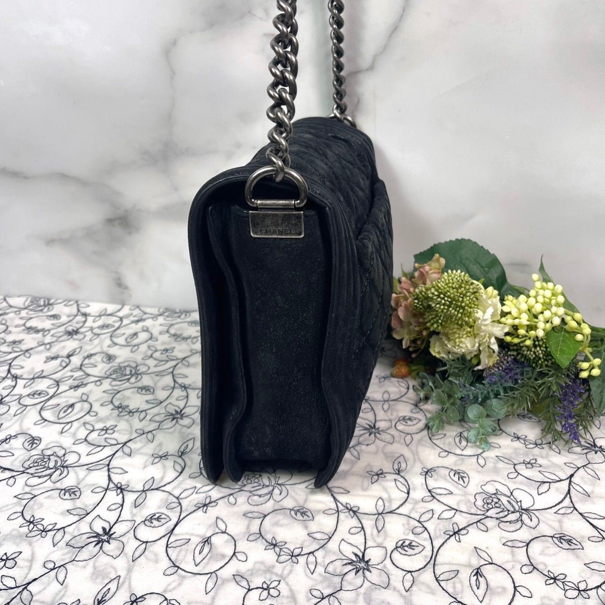 Chanel Boy Chain Shoulder Bag Quilted — view 8