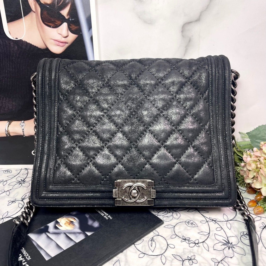 Chanel Boy Chain Shoulder Bag Quilted — view 3