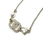 Chanel 25B Bracelet CC Logo Pearl Metal Gold — view 4
