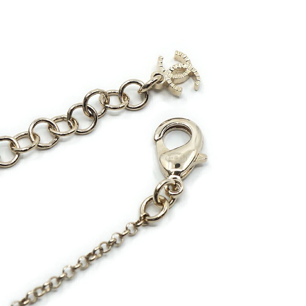 Chanel 25B Bracelet CC Logo Pearl Metal Gold — view 5