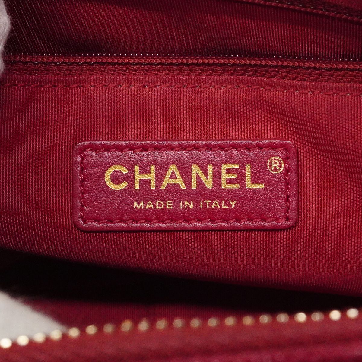 Chanel Handbag Quilted Caviar Leather Red Gold 2-Way Back — view 5