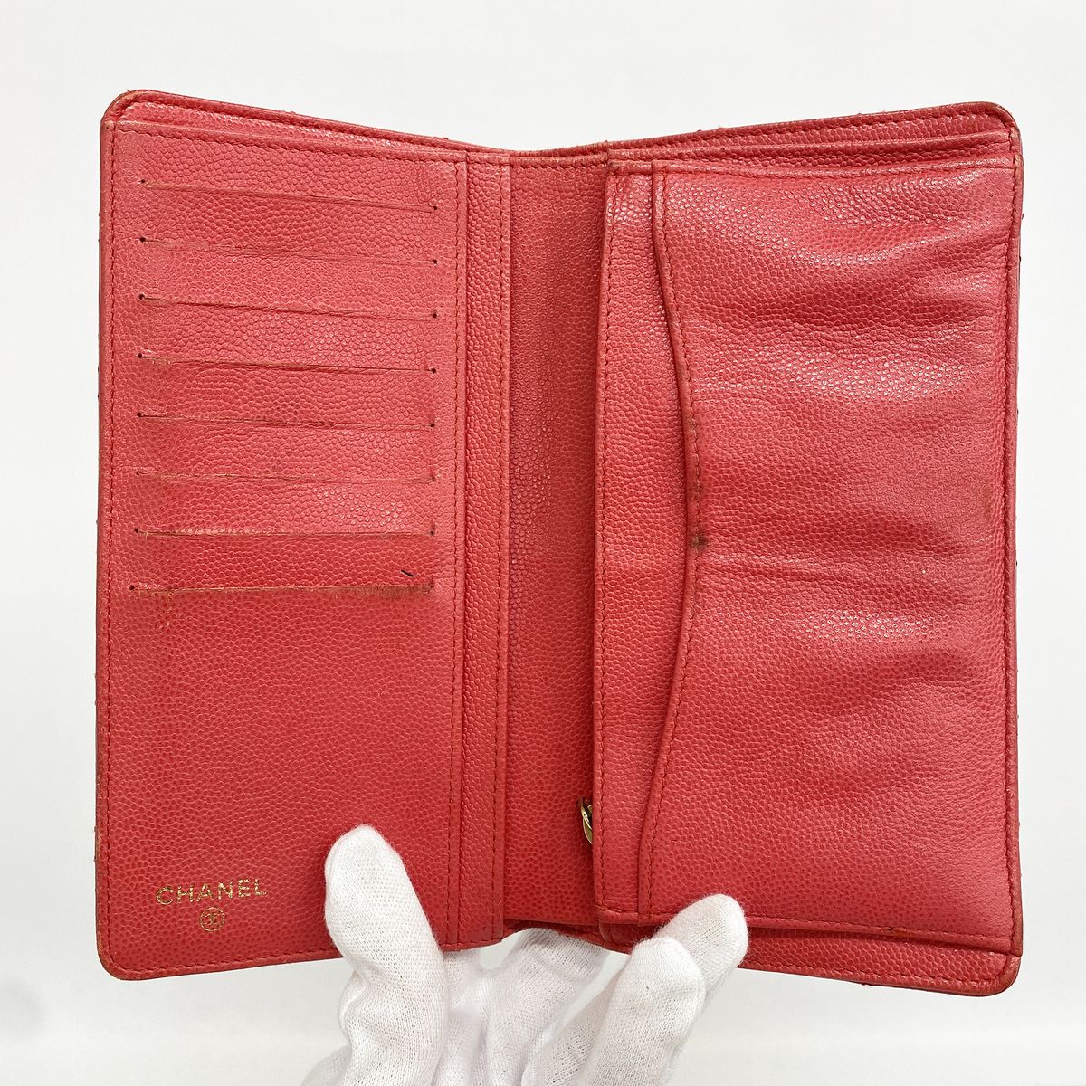 Chanel Wallet Quilted Caviar Leather Pink Gold — view 3