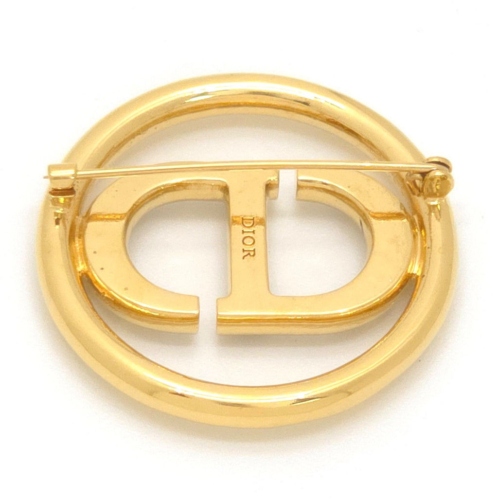 Dior 30 Montaigne CD Brooch Resin Pearl CD Signature Gold-Tone Metal — view 3