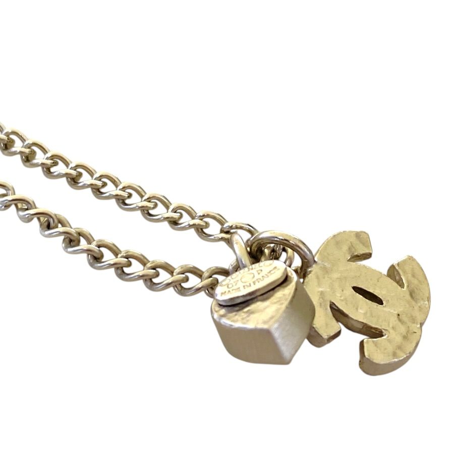 Chanel 07P Pendant CC Logo Heart Metal Rhinestone Silver — view 4