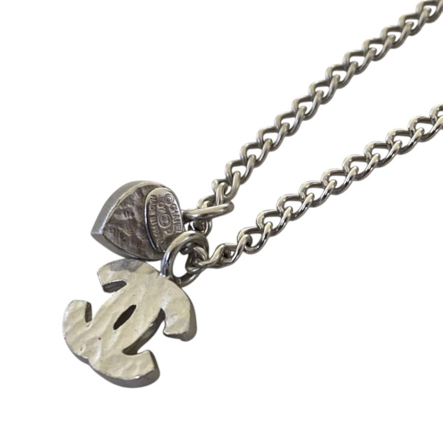 Chanel 07P Pendant CC Logo Heart Metal Rhinestone Silver — view 5