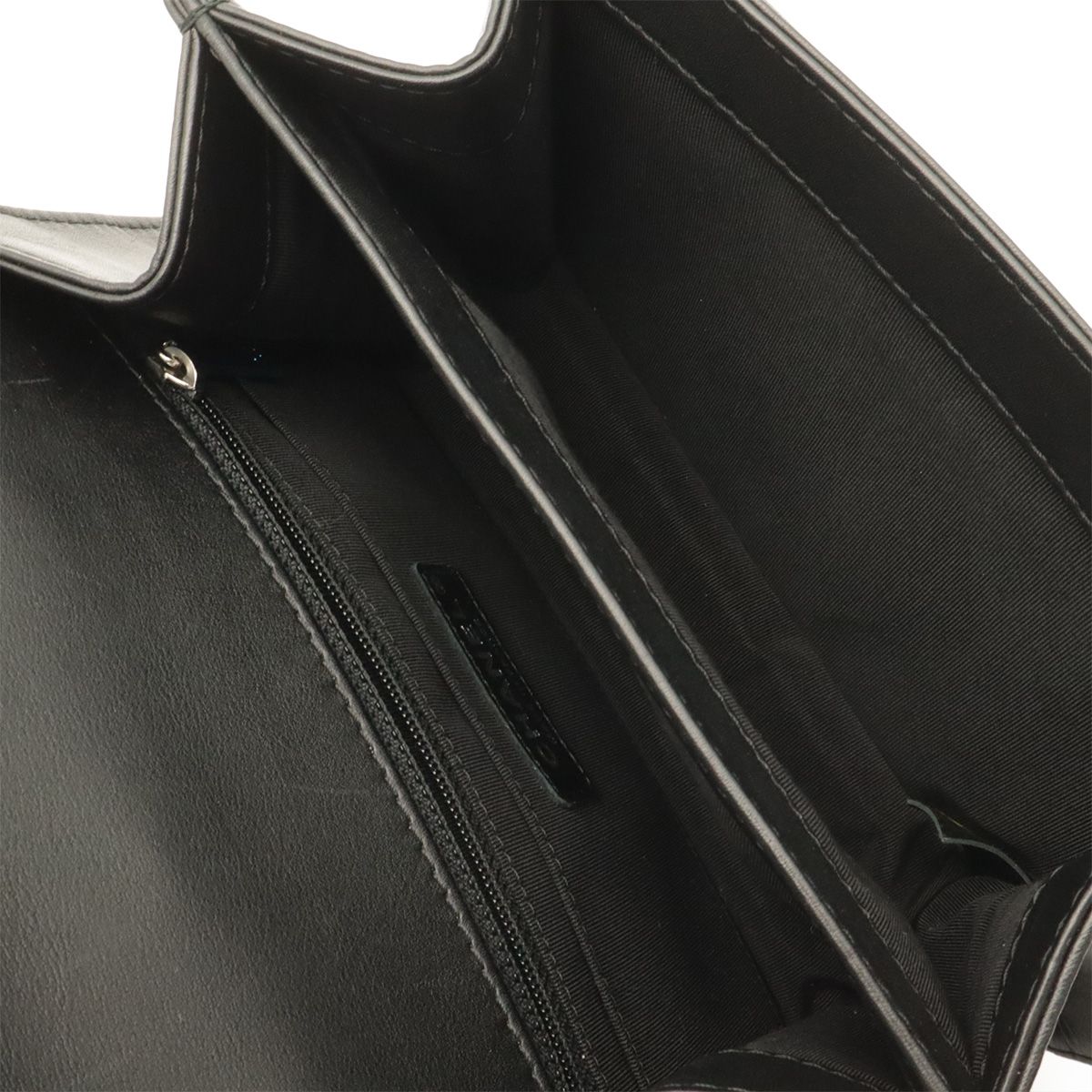 Chanel CC Logo Chain Shoulder Bag Pochette Turnlock Leather Black Silver — view 5