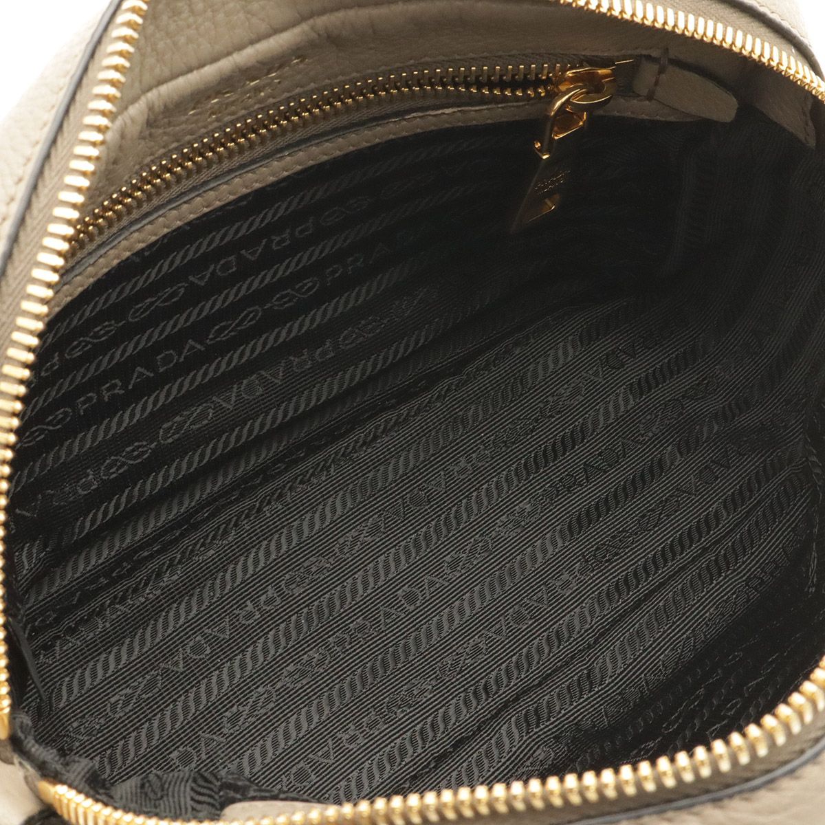Prada Logo Vitello Daino Shoulder Bag Pochette 2-Way Clutch Striped Leather — view 7